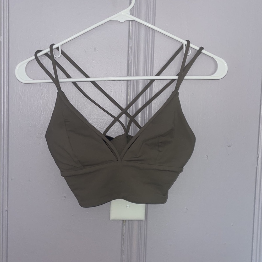 Lululemon sports bra